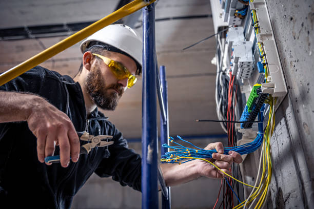 Best Commercial Electrician Services  in Black Diamond, FL